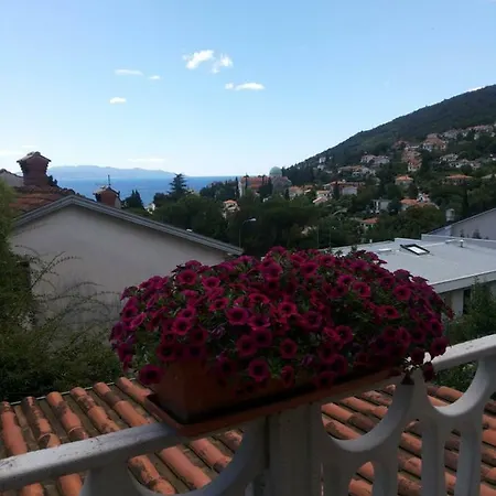 Apartament Ines, Cozy, Stunning View, Parking, Pet Friendly Opatija